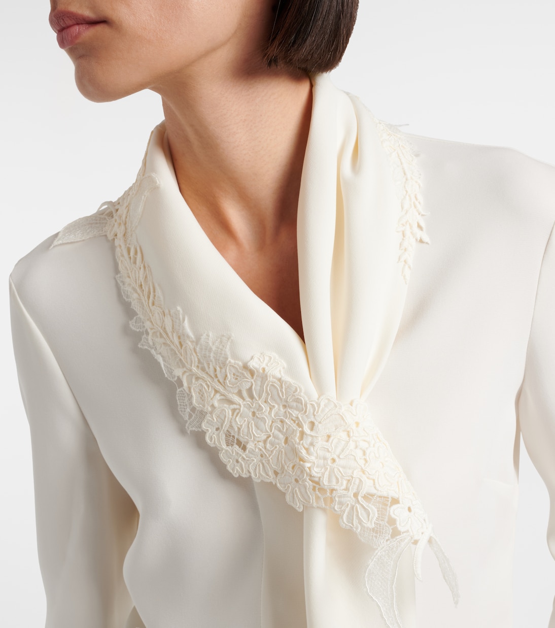 Lace-trimmed silk-blend georgette blouse | Oscar de la Renta