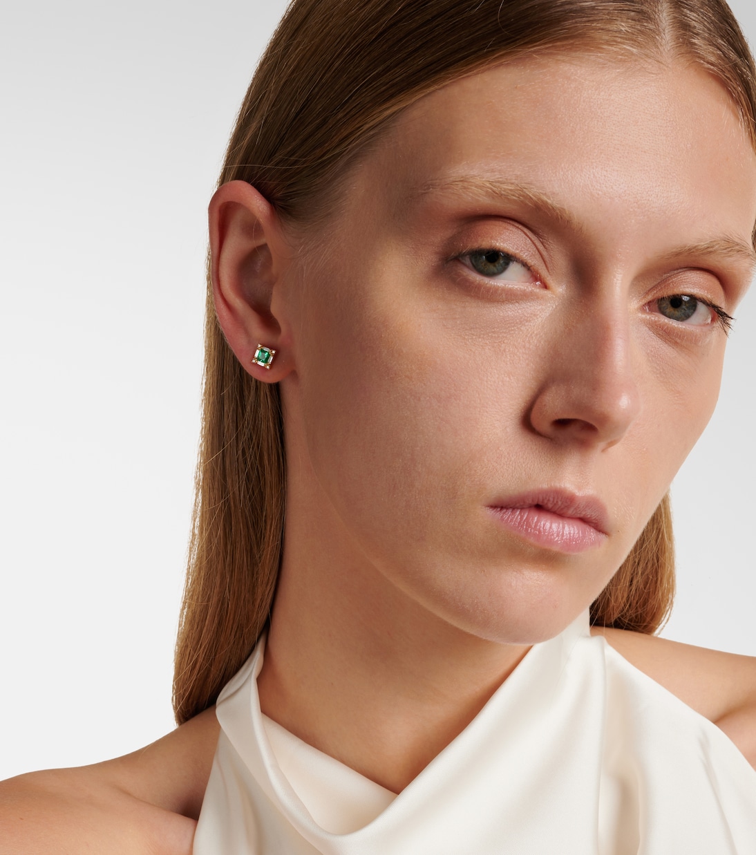 Boucles d’oreilles en or 18 cts, émeraudes et diamants | Suzanne Kalan