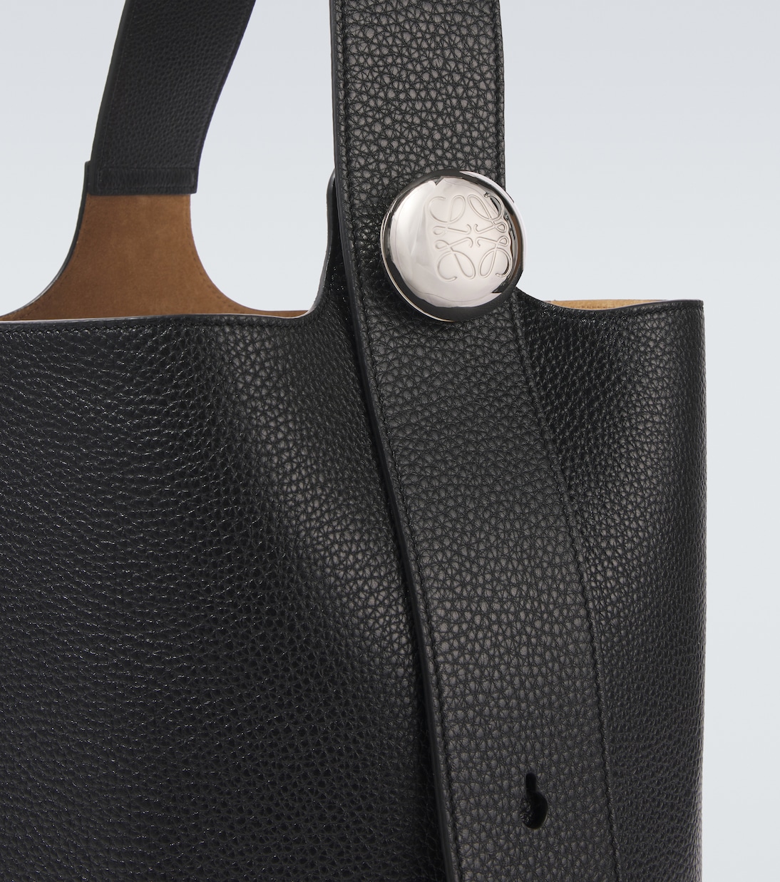 Bucket-Bag Pebble Large aus Leder | Loewe