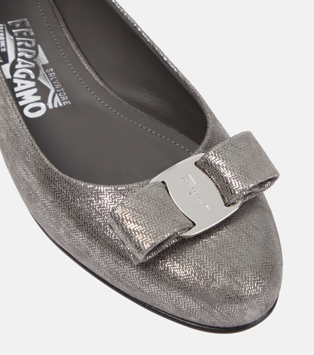 Ballerinas Varina aus Leder | Ferragamo