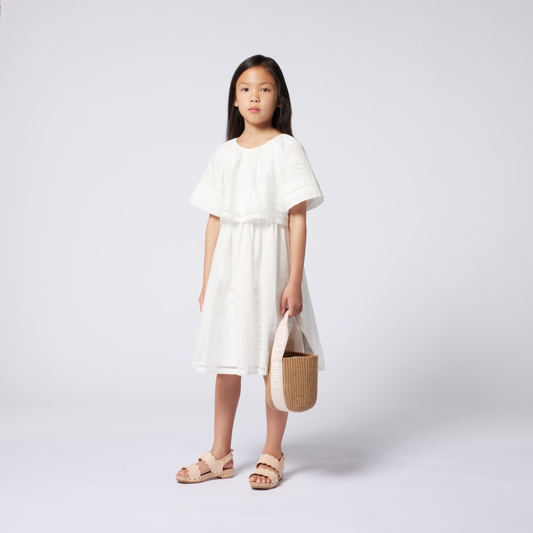 Robe en coton à broderies anglaises | Chloé Kids