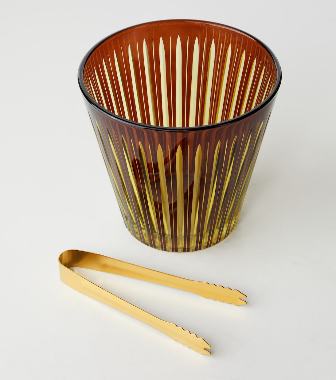 Prism ice bucket and tongs set | L'Objet