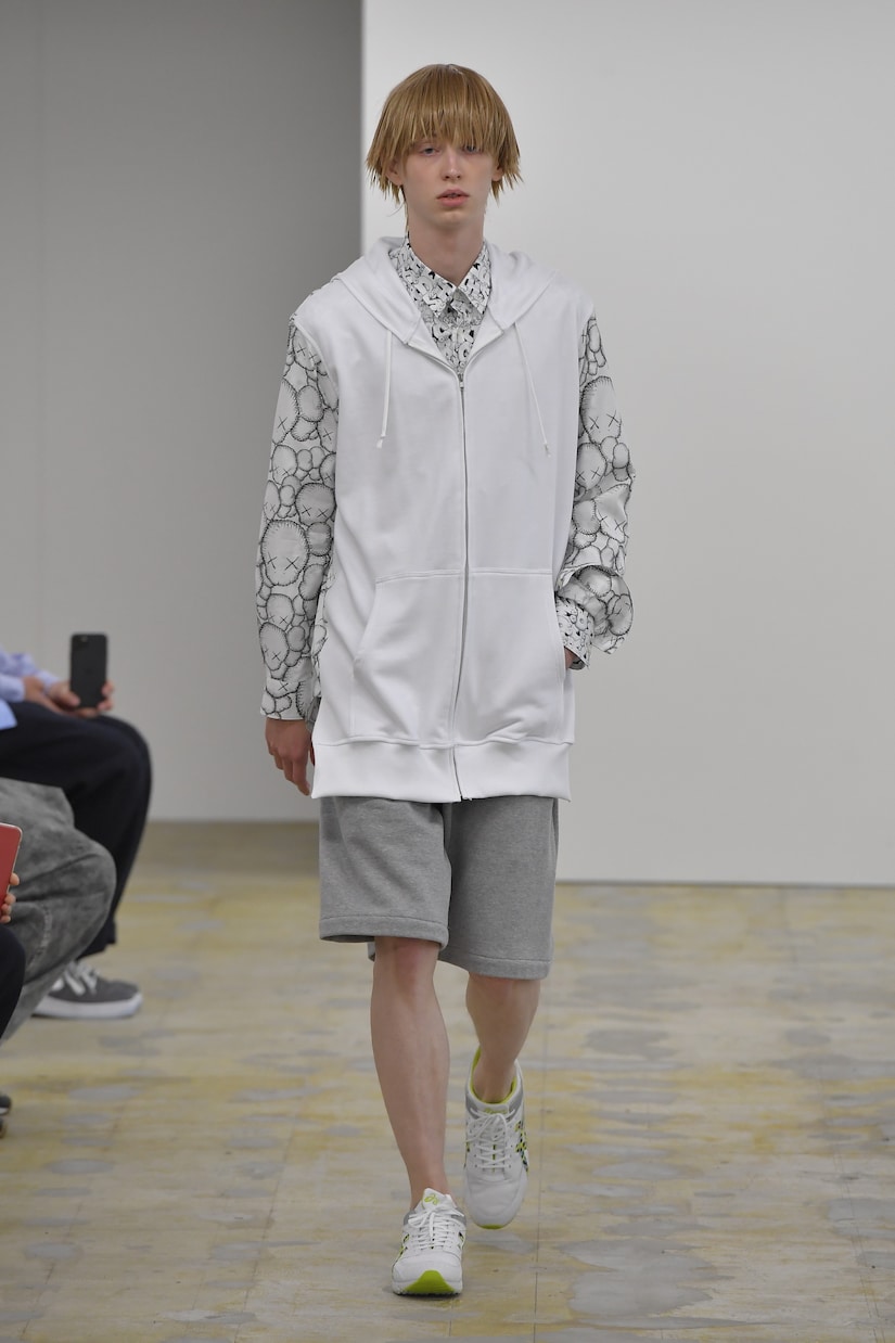 Comme Des Garçons CDG Shirt x KAWS White Print Tee 4 T-shirt