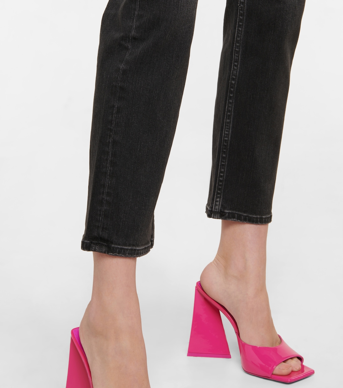 Jeans Girlfriend cropped de tiro medio | AG Jeans