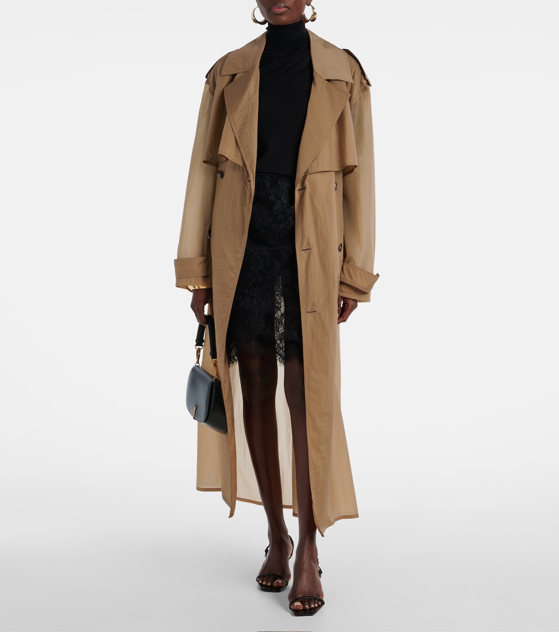 Sandali in pelle Jaspe di Saint Laurent per uno stile giovane e trendy