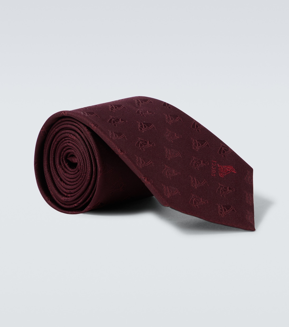 Cravatta in jacquard di seta con logo ricamato  | Gucci