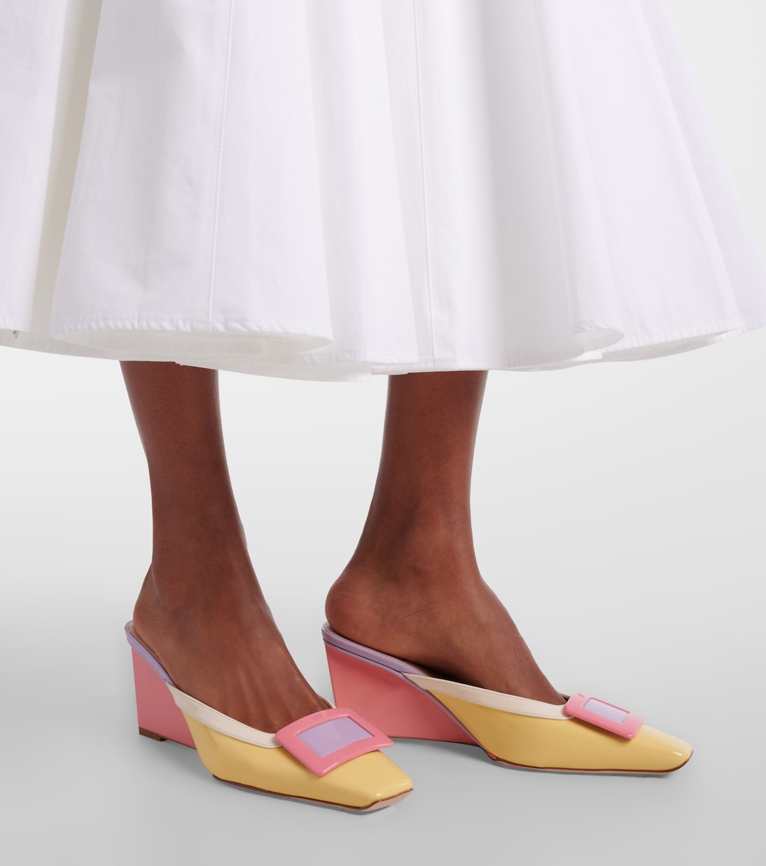 Belle Vivier 60 patent leather wedge mules | Roger Vivier