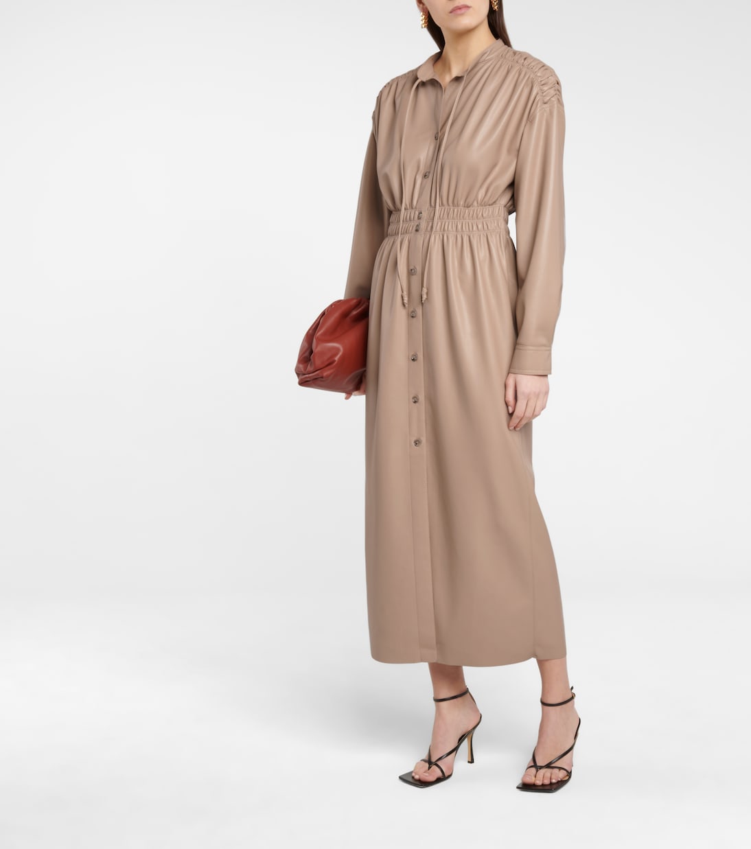 Robe midi Jayce en cuir synthétique | Nanushka