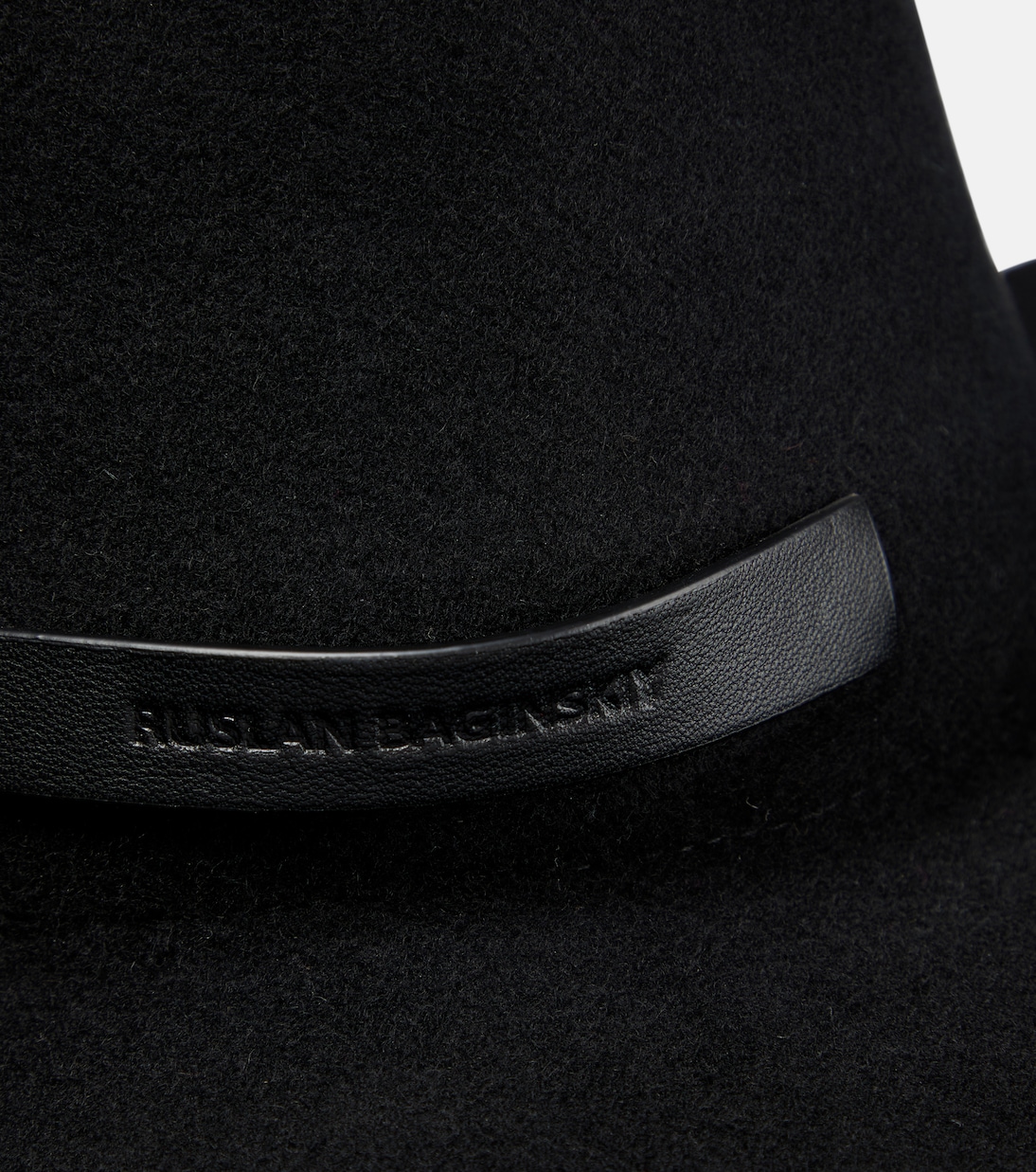 Hut mit Leder | Ruslan Baginskiy