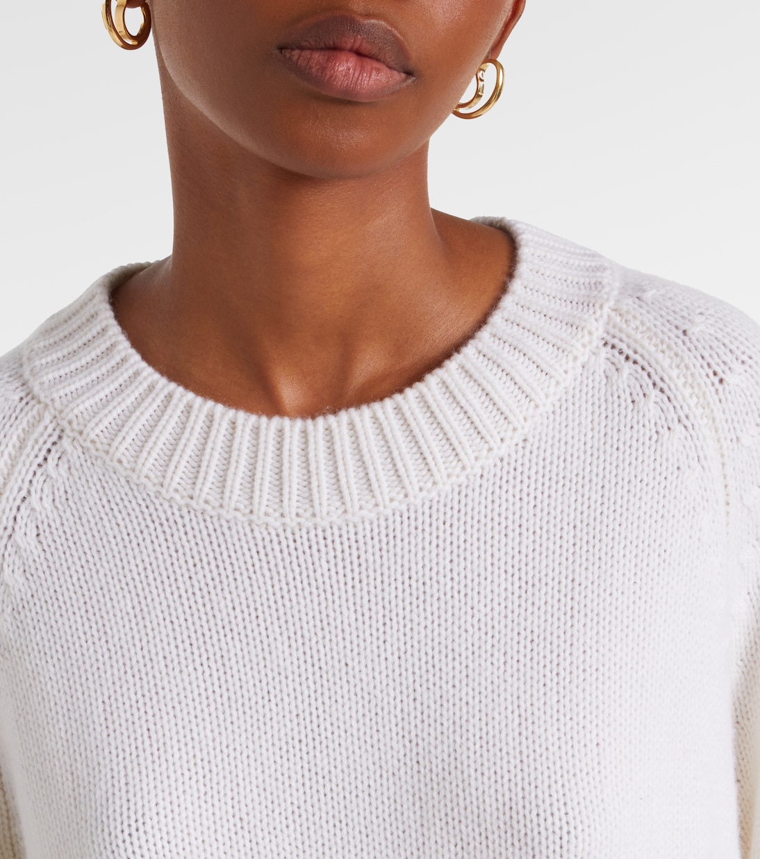 Anine cashmere sweater | Lisa Yang