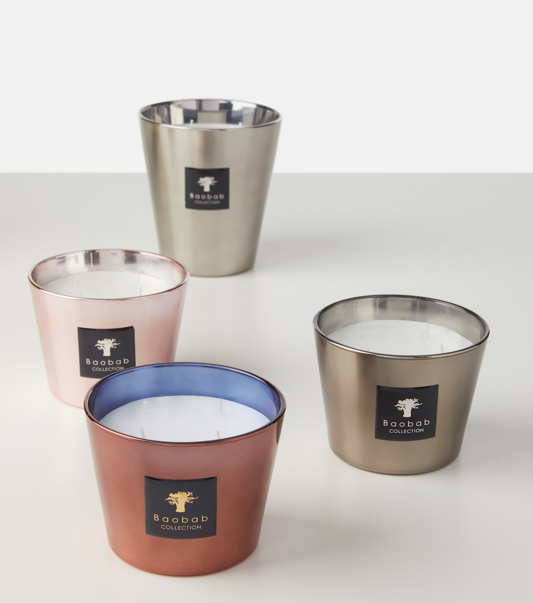 Les Exclusives Roseum Small scented candle | Baobab Collection
