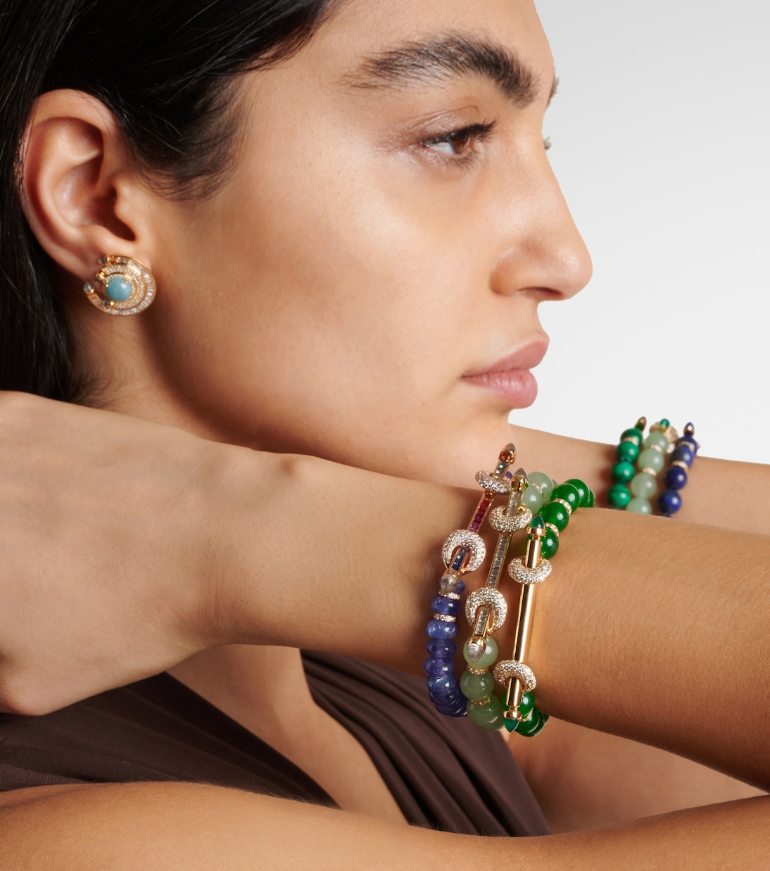Bracciale in oro 18kt ANANYA Chakra con pietre preziose, stile giovane e moderno