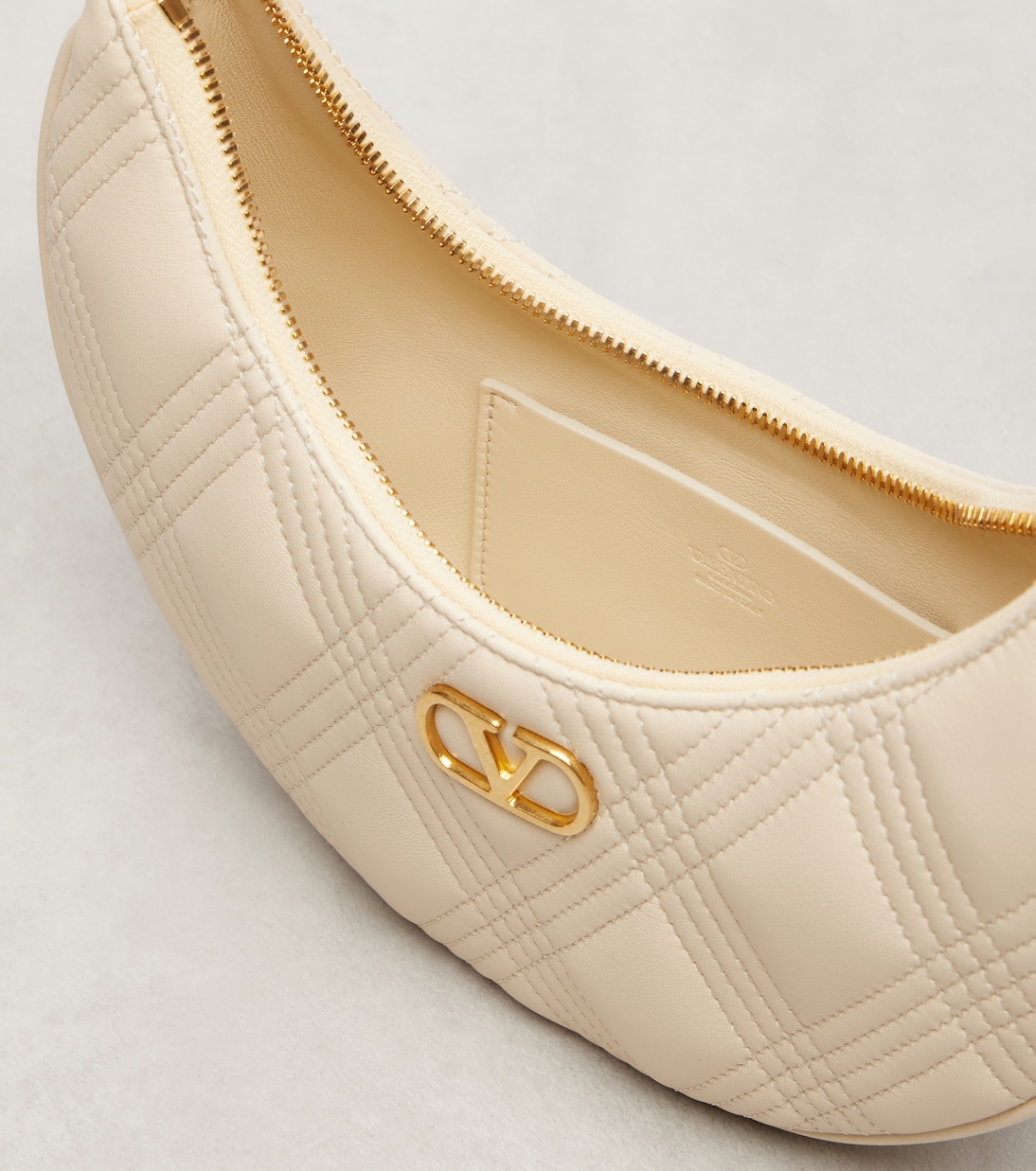 Schultertasche VLogo Mini aus Leder | Valentino Garavani