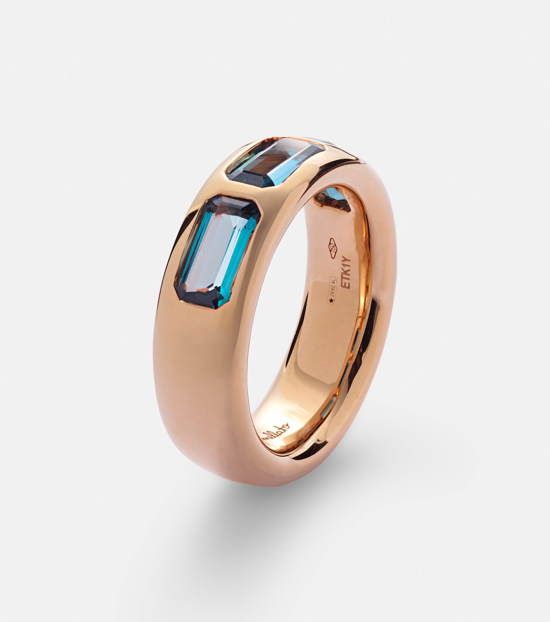 Anello Pomellato Iconica in oro rosa 18kt con topazio, gioiello chic per giovani moderni