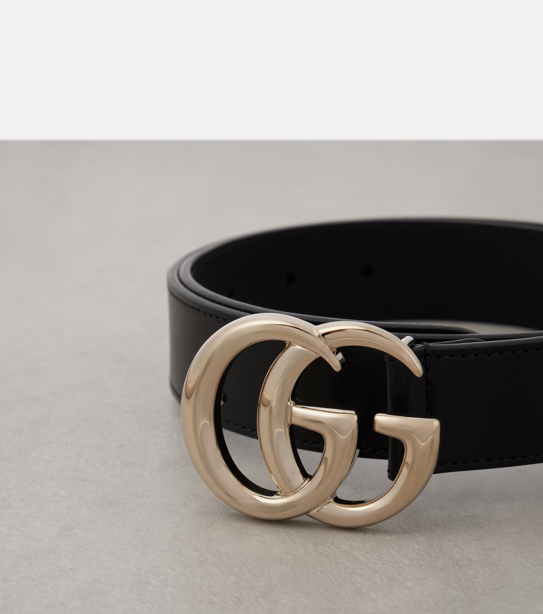 Cintura in pelle GG Marmont di GUCCI per stile giovane e trendy