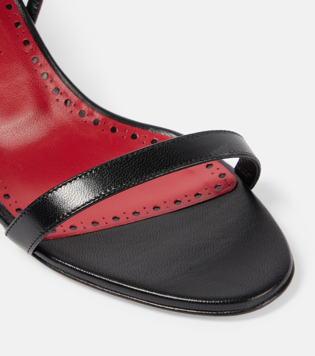 Scarpe sandali in pelle Chafarsan 70 di Manolo Blahnik per uno stile giovane e trendy
