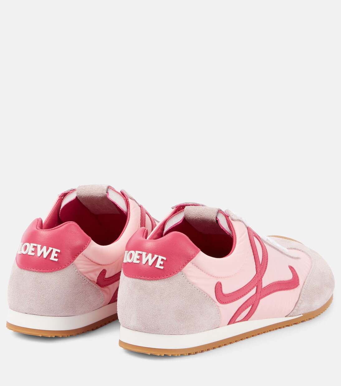 Scarpe da ginnastica LOEWE Ballet Runner 2.0 con dettagli in pelle scamosciata per uno stile giovane e moderno