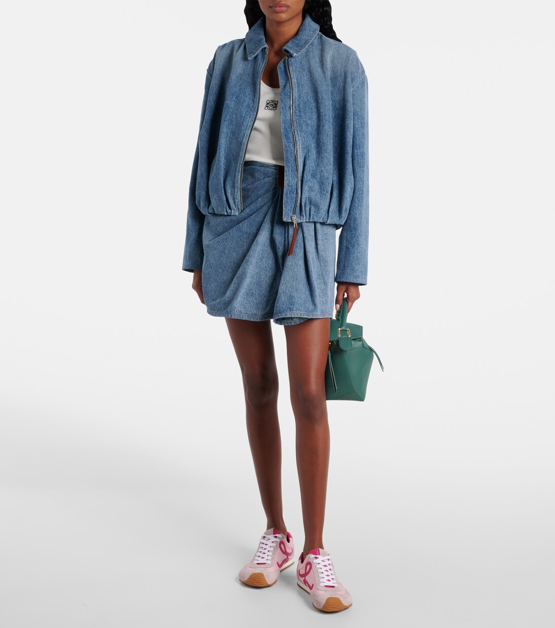 Scarpe da ginnastica LOEWE Ballet Runner 2.0 con dettagli in pelle scamosciata per uno stile giovane e moderno