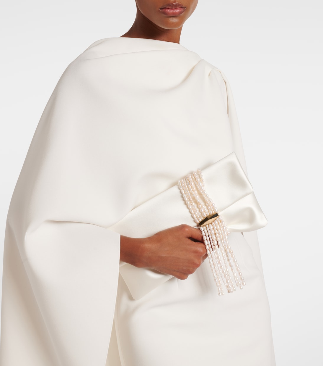 Verzierte Clutch Zandra aus Satin | Jimmy Choo