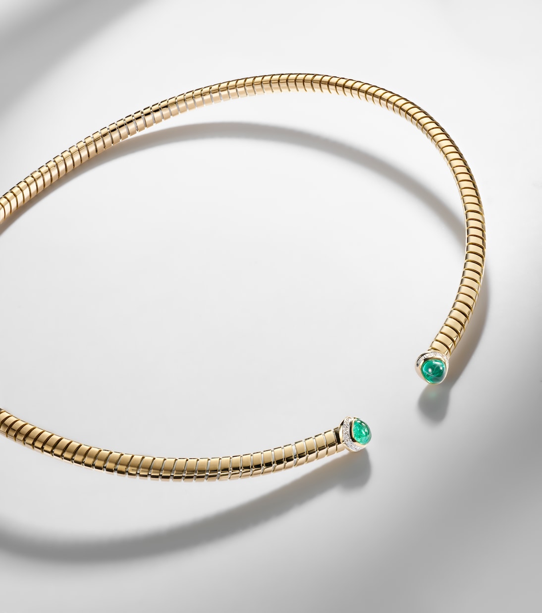 18kt yellow gold necklace with emeralds and diamonds | Marina B