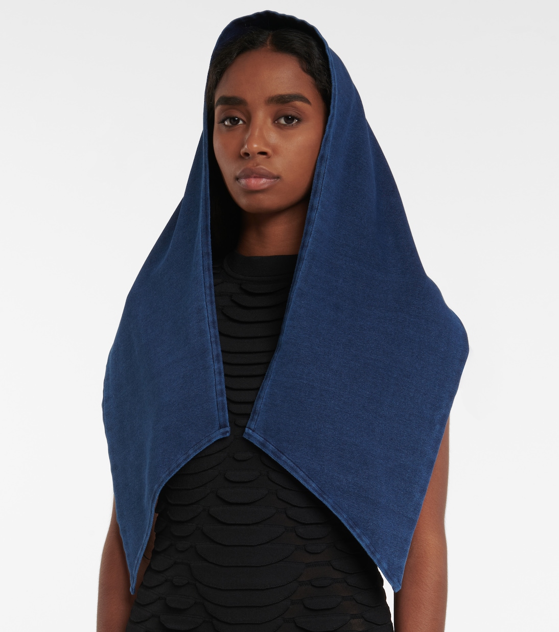 Cappuccio in maglia di jeans | Alaïa