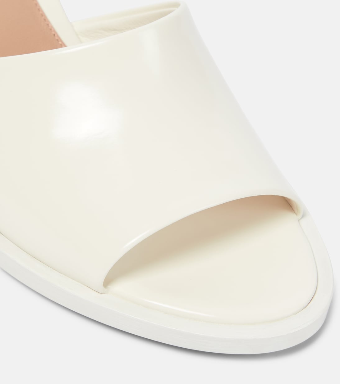 Cha Cha leather mules | Bottega Veneta