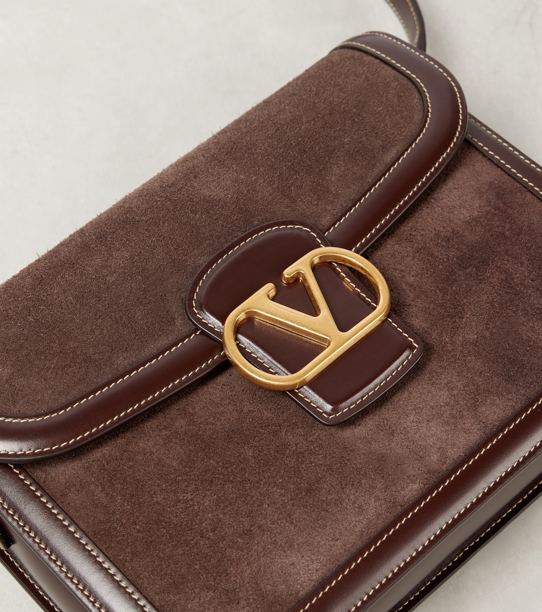 Sac 9to5 Medium en daim | Valentino Garavani