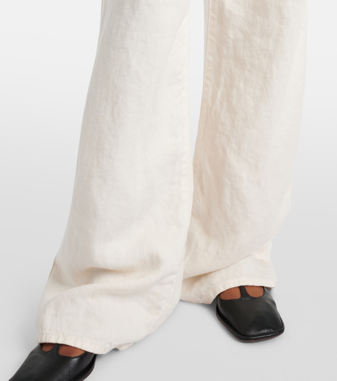 Jeans regular Eglitta in lino a vita media | The Row