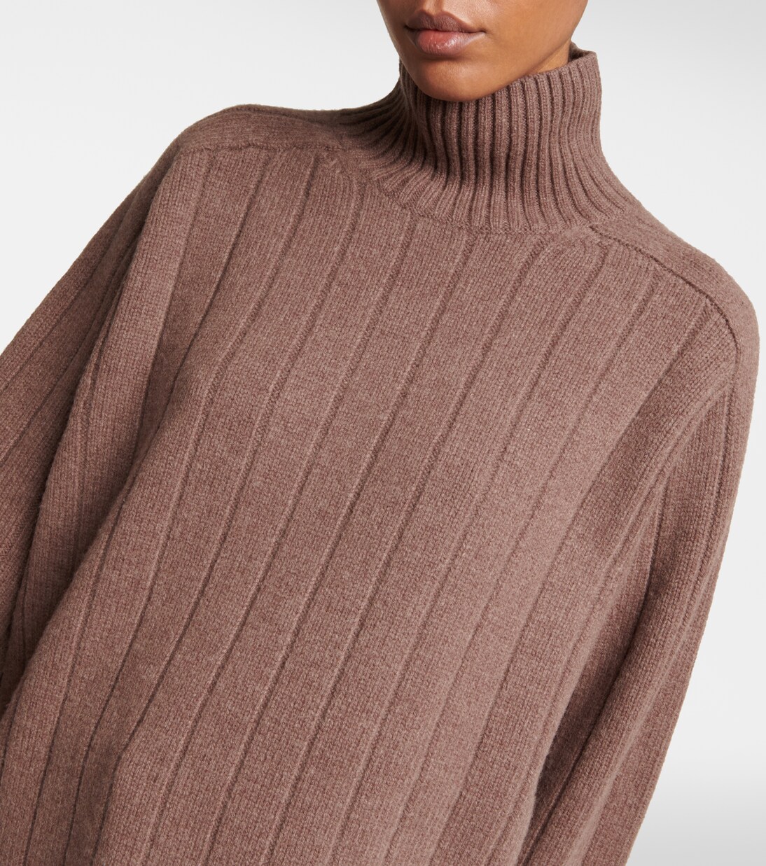 Rollkragenpullover aus Wolle und Kaschmir | Toteme