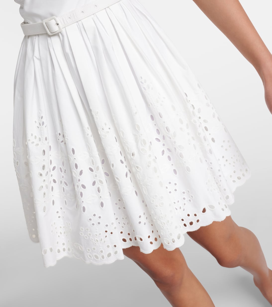 Robe en coton à broderies anglaises | Self-Portrait