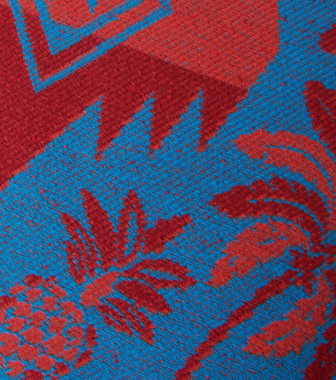 Explosion of Nature Summer foulard cushion | Alanui