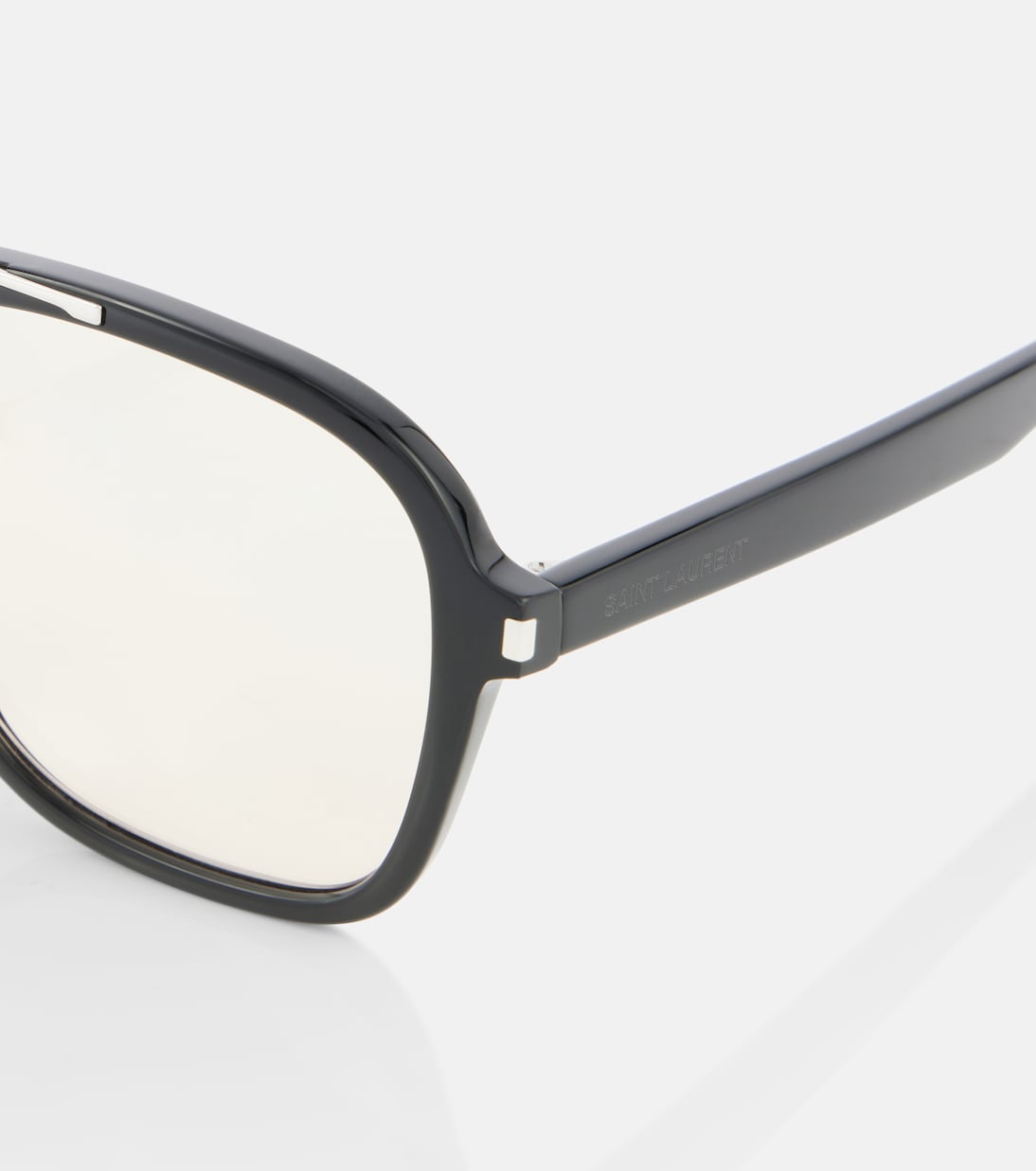 Occhiali quadrati SL 545 di Saint Laurent: stile giovanile e moderno