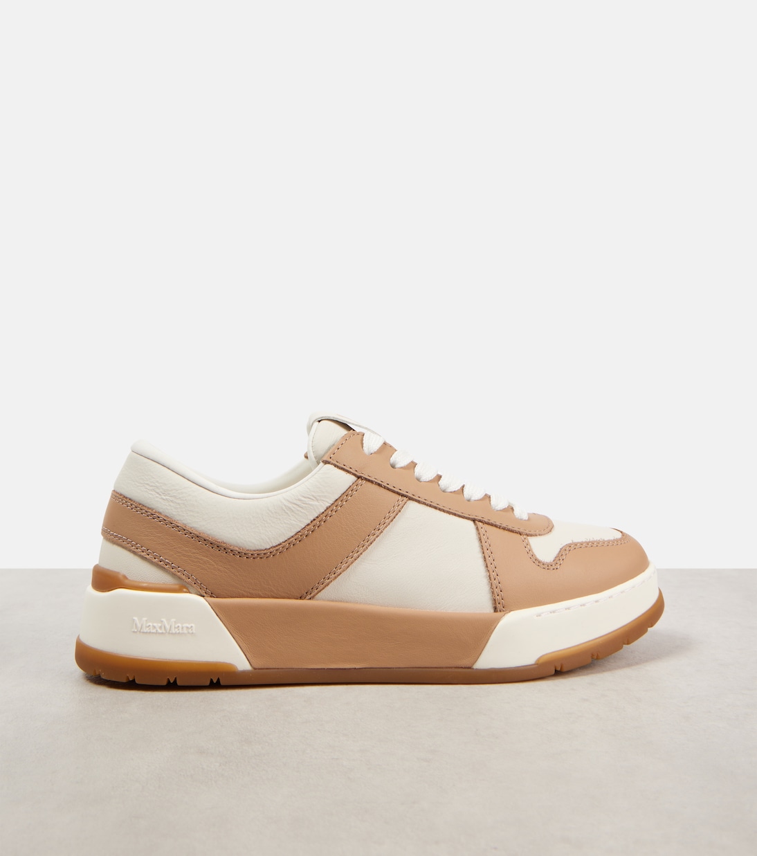Scarpe da ginnastica in pelle fresca MAX MARA per giovani trendy