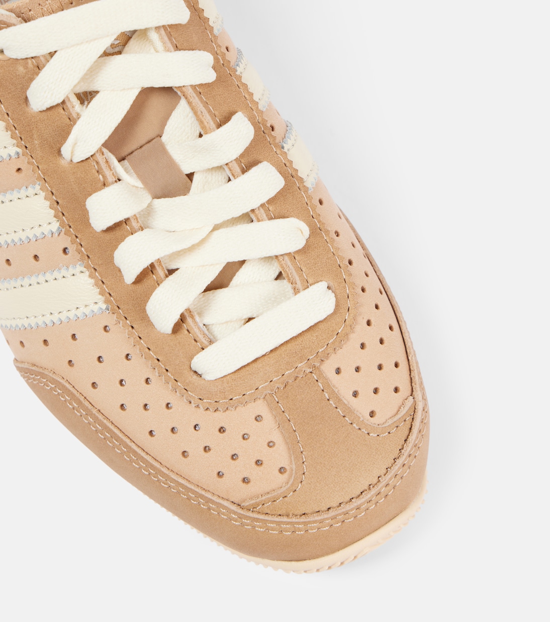 Scarpe da ginnastica in pelle ADIDAS per giovani in Giappone