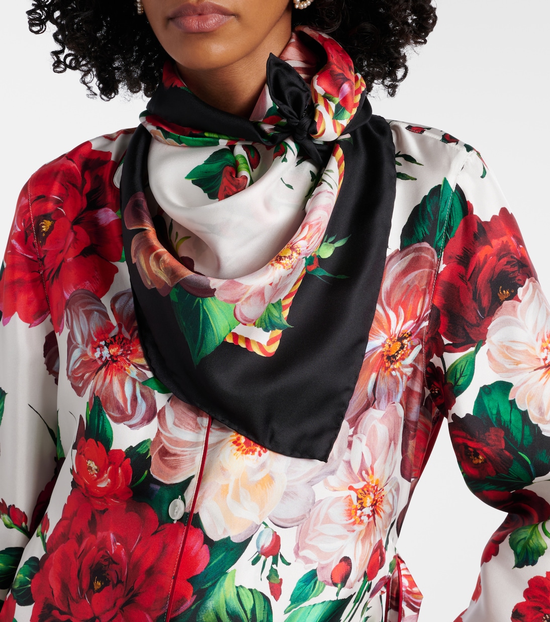 Sciarpa in seta twill floreale DOLCE&GABBANA per stile giovane e fresco