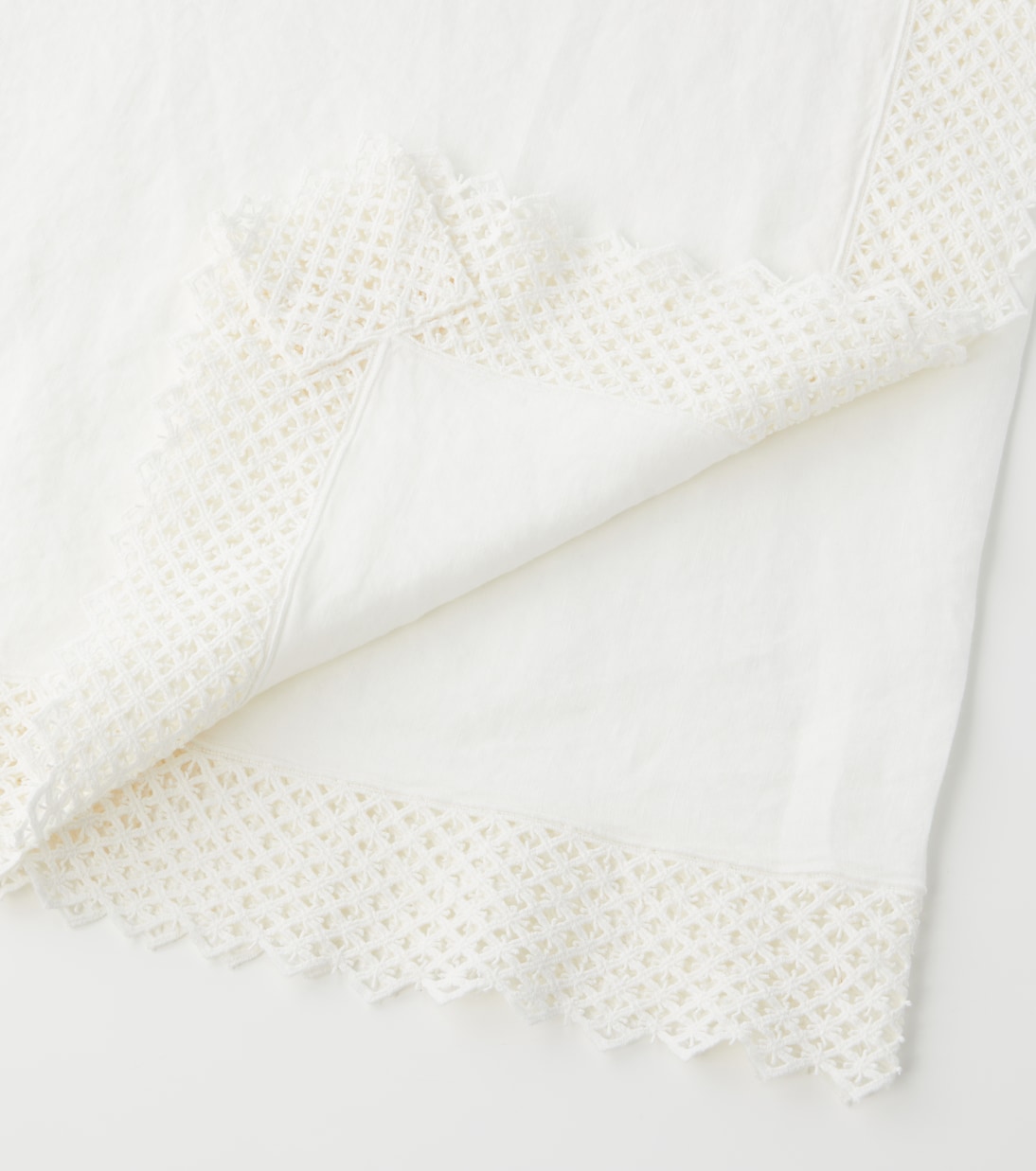 Macramé linen tablecloth | Once Milano