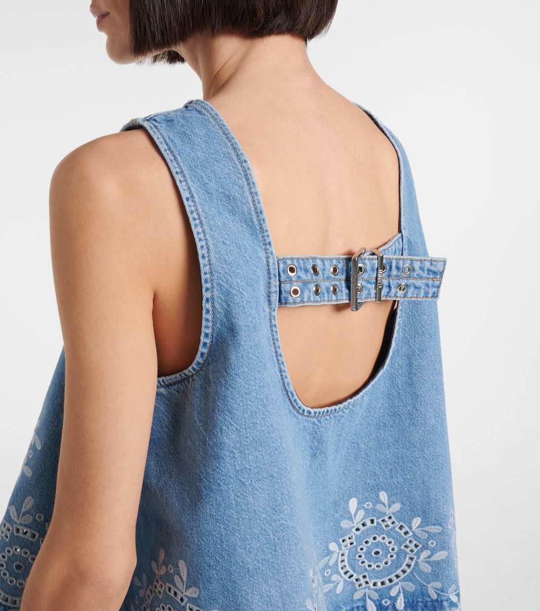 Top en denim con bordado inglés | Ganni
