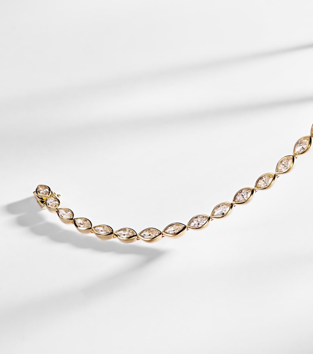 Pulsera tenis de oro de 18 ct con diamantes | Shay Jewelry