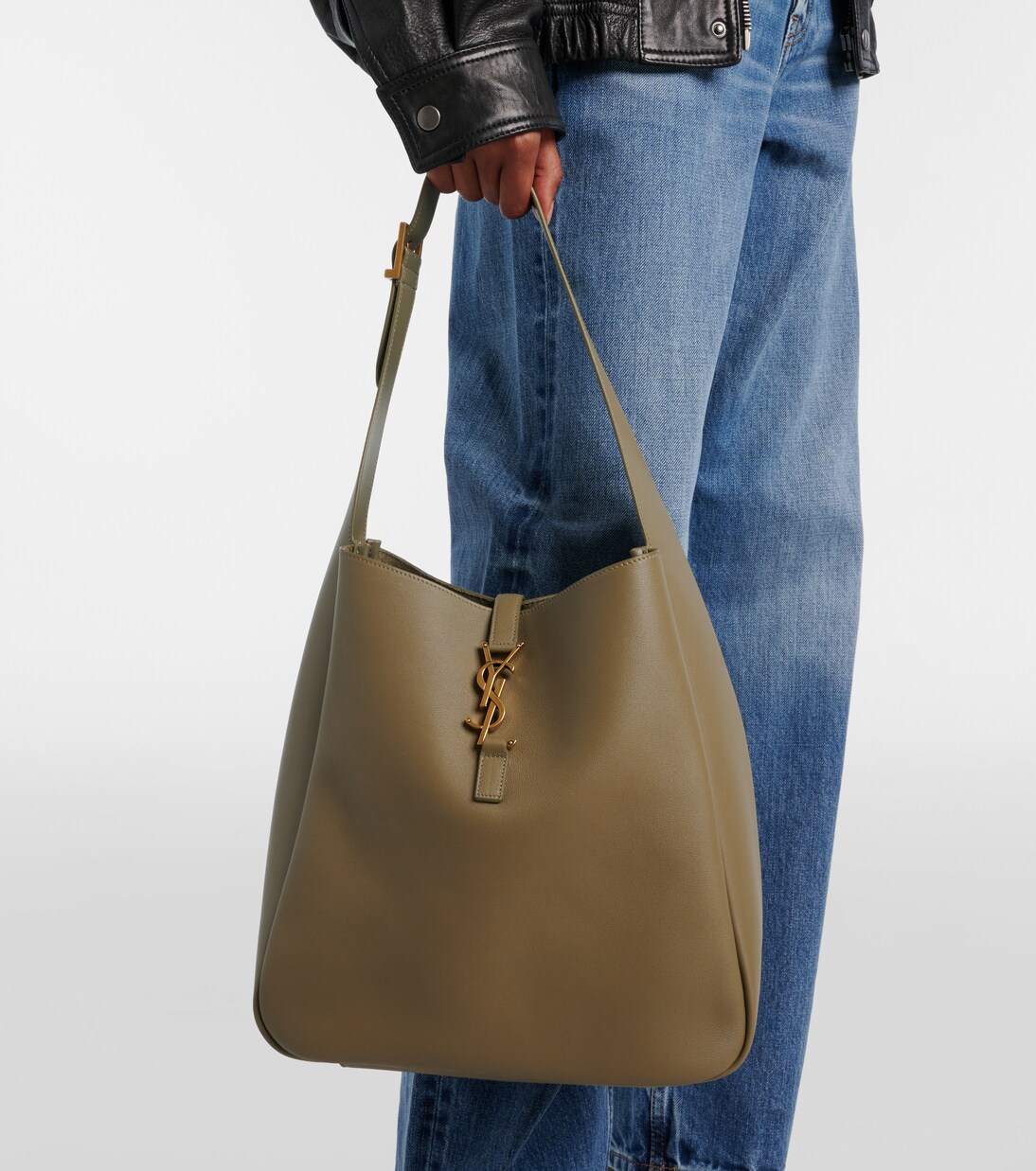 Le 5 à 7 Large leather shoulder bag | Saint Laurent