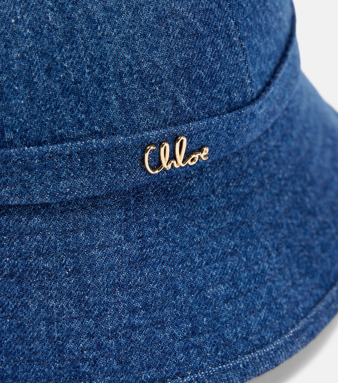 Cappello a secchiello in denim iconico di Chloé per giovani trendy