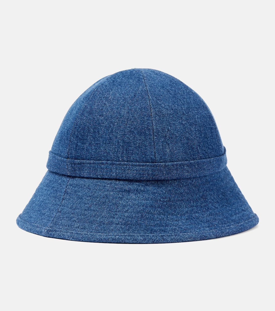 Cappello a secchiello in denim iconico di Chloé per giovani trendy