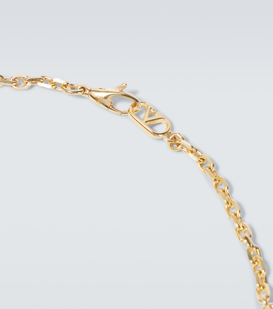 Collana VLogo bagnato in oro | Valentino Garavani