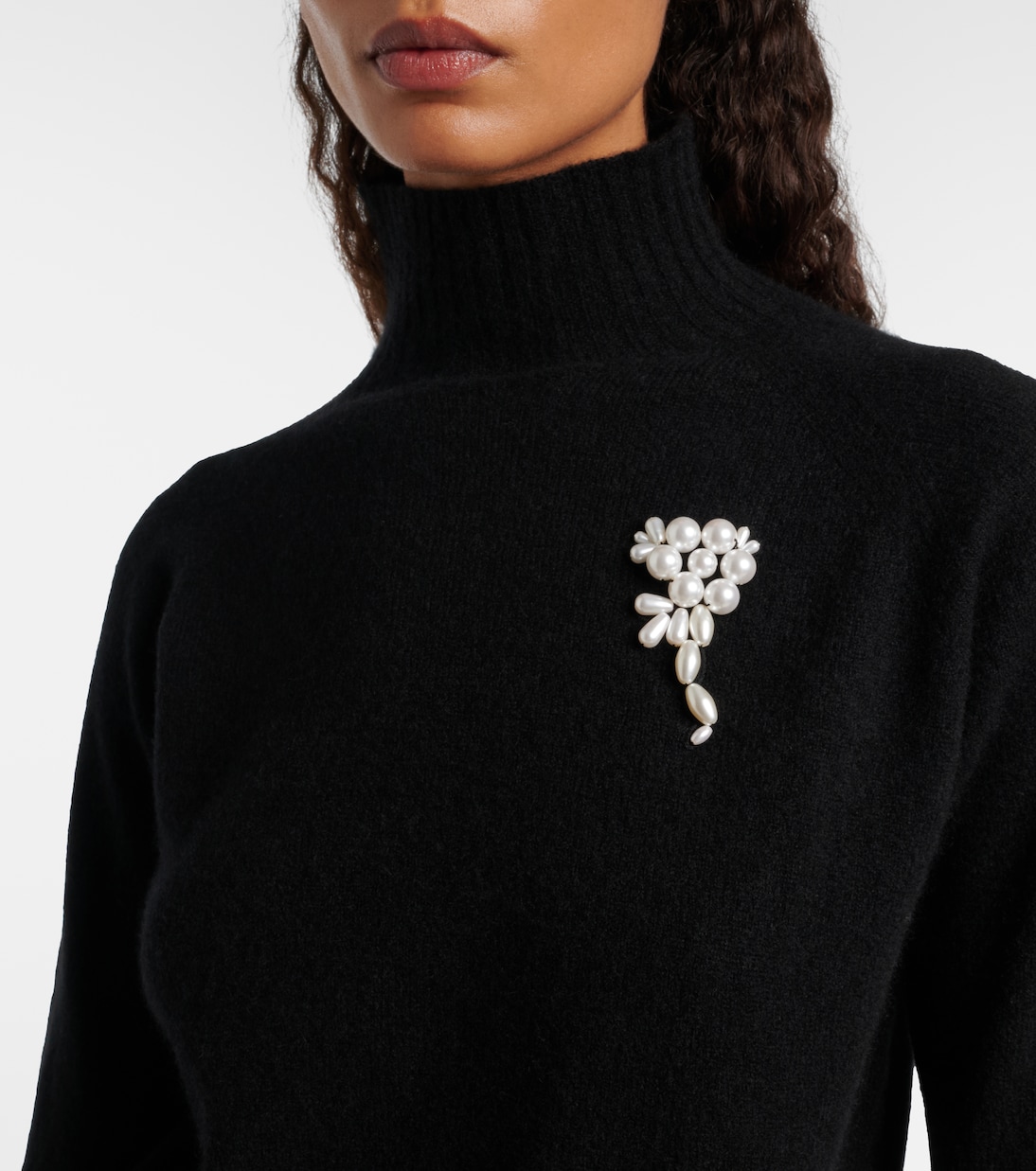 Embellished cashmere turtleneck sweater | Simone Rocha