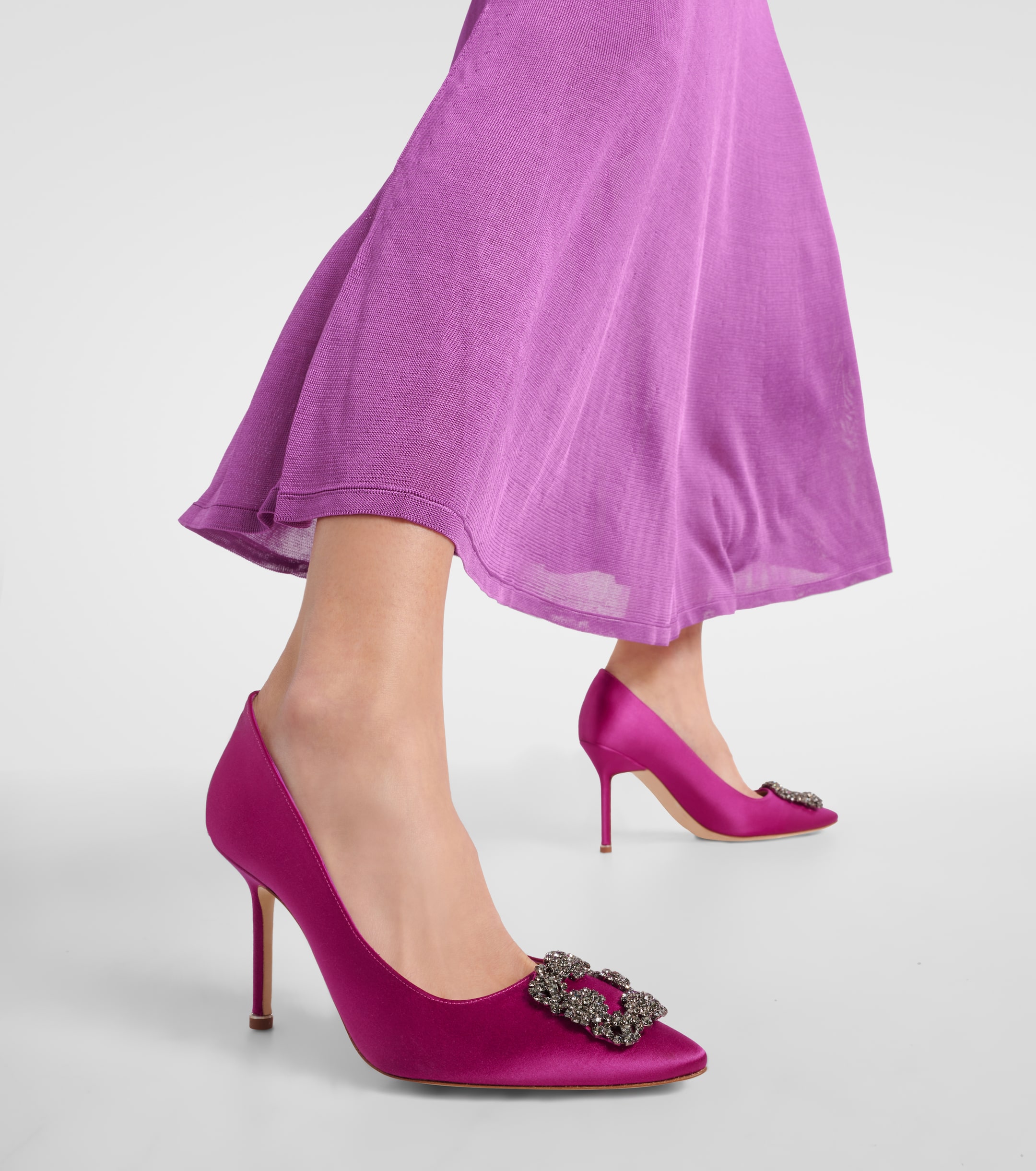Hangisi 90 embellished satin pumps | Manolo Blahnik