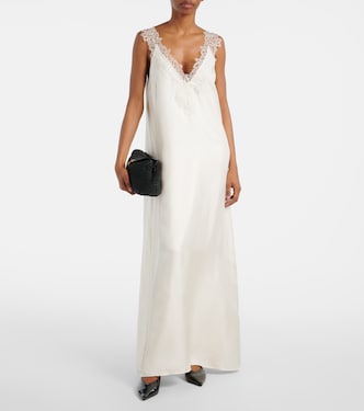 Robe aus Seide mit Spitze | Róhe