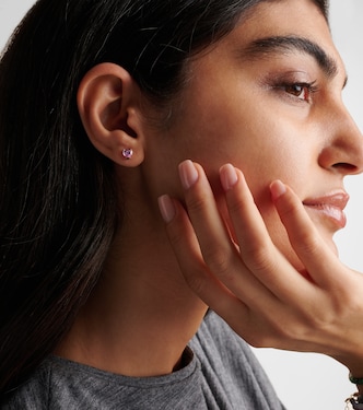 Boucle d'oreille unique en or 14 ct et saphir rose | Roxanne First