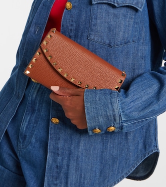 Rockstud leather wallet on chain | Valentino Garavani