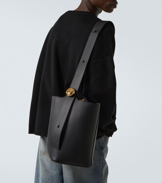 Bucket-Bag Pebble Medium aus Leder | Loewe