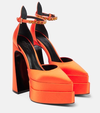 Aevitas Pointy satin platform pumps | Versace