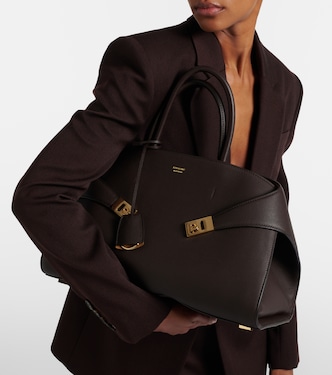 Hug M号皮革托特包 | Ferragamo